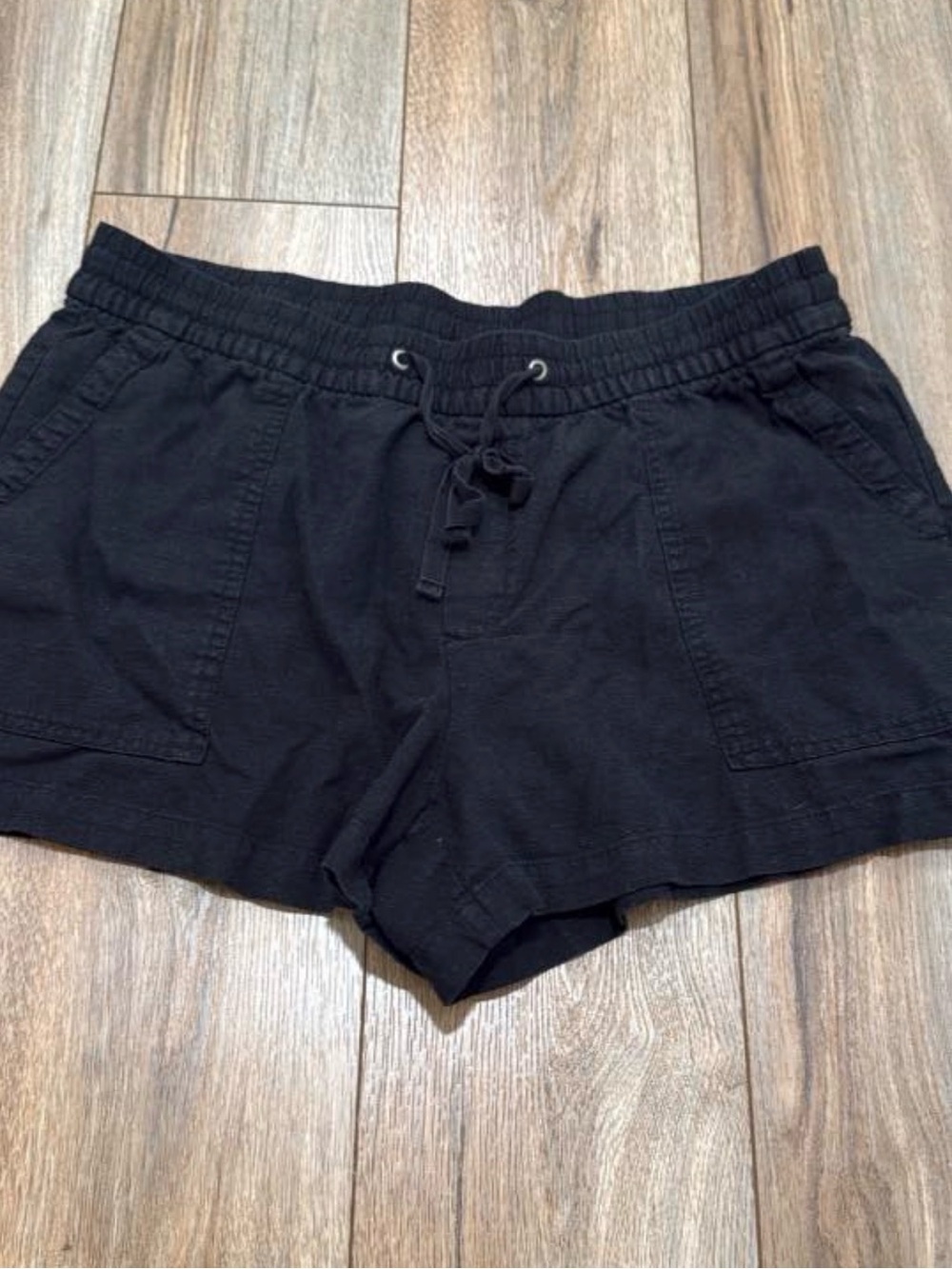 GAP Women's Black Elastic Drawstring Athletic Shorts